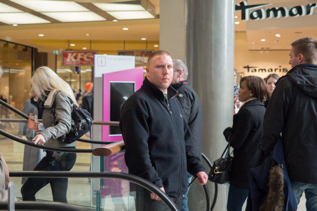 c duayne pearson blog photoessay kaiserslautern k in lautern eröffnung security